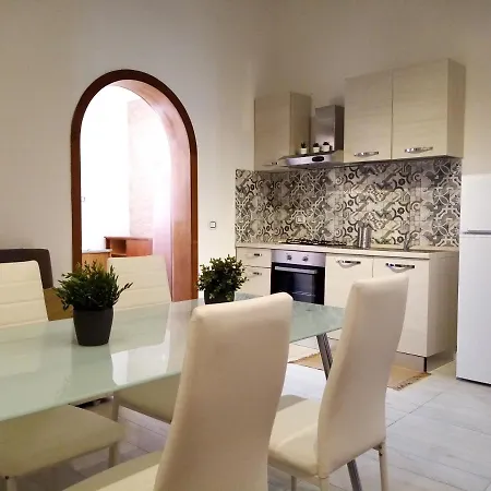 Christian's House * קטאניה