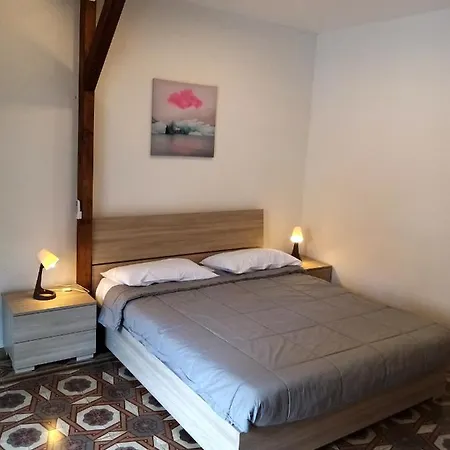 Christian's House * קטאניה